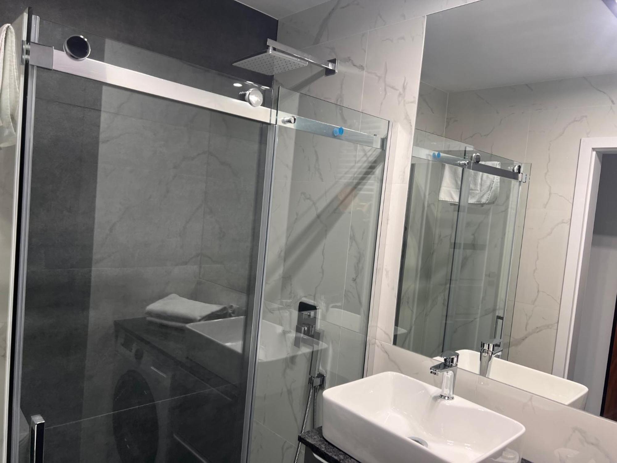 Apartamenty Platinex 1 Cracóvia Exterior foto